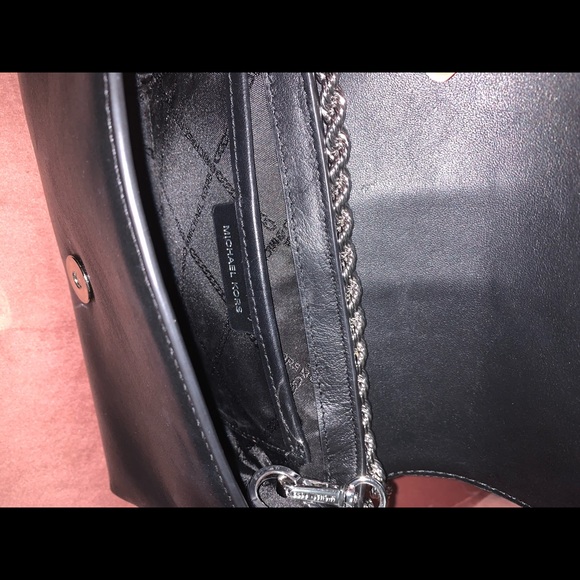 Michael Kors Chain Crossbody - Picture 3 of 5